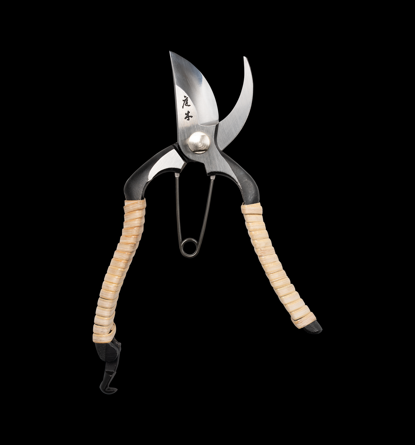 Niwaki Fujimaki Rattan Secateurs - Secateurs & Pruning Shears