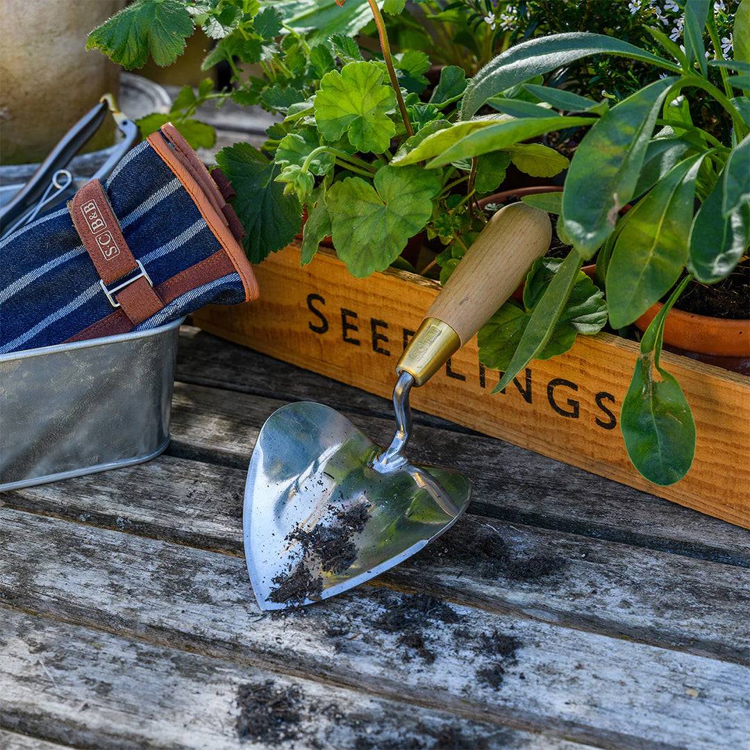 Burgon & Ball - Sophie Conran Heart Shaped Trowel 