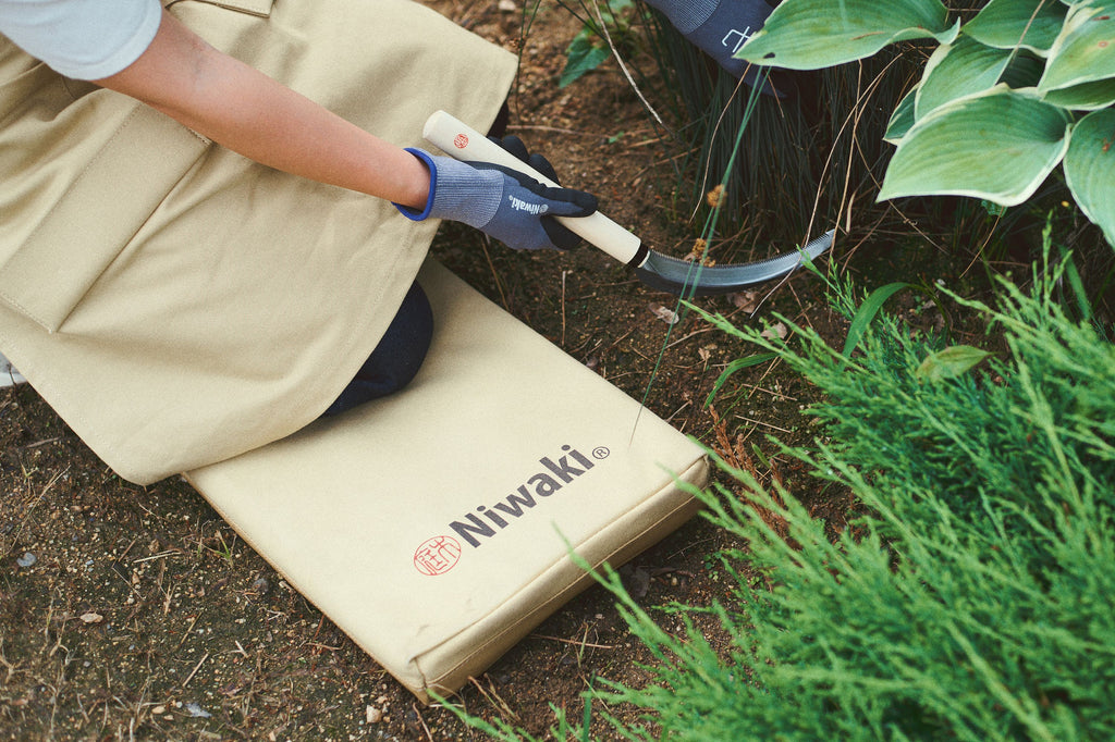 Niwaki Garden Kneeler